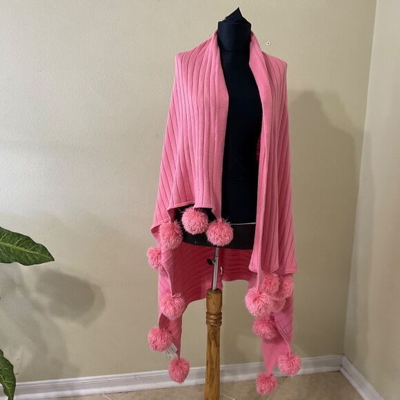Barbie Pink Fomoom Throw Blanket 34X 54” PinkPom Pom Cozy Throw Blanket